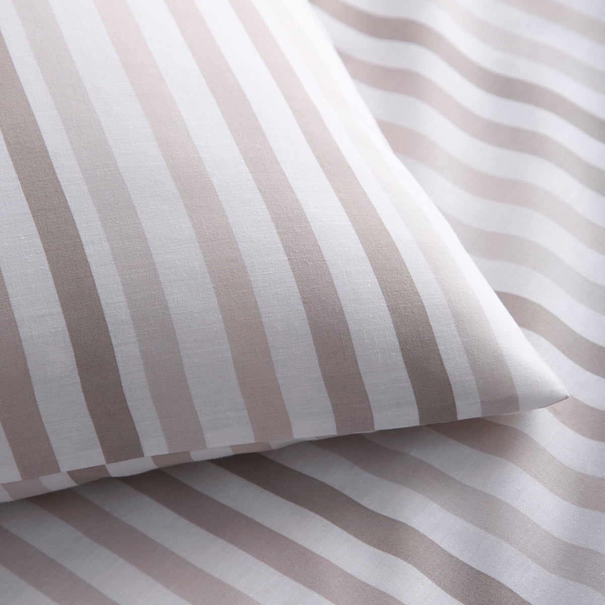 Ombre Pencil Stripe Duvet Set – Natural